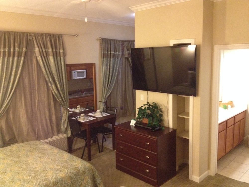 Motel Athens & Houston